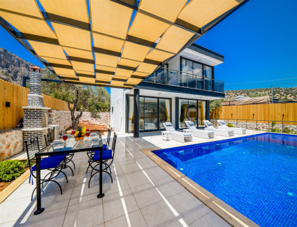 Villa Black Rose Resim